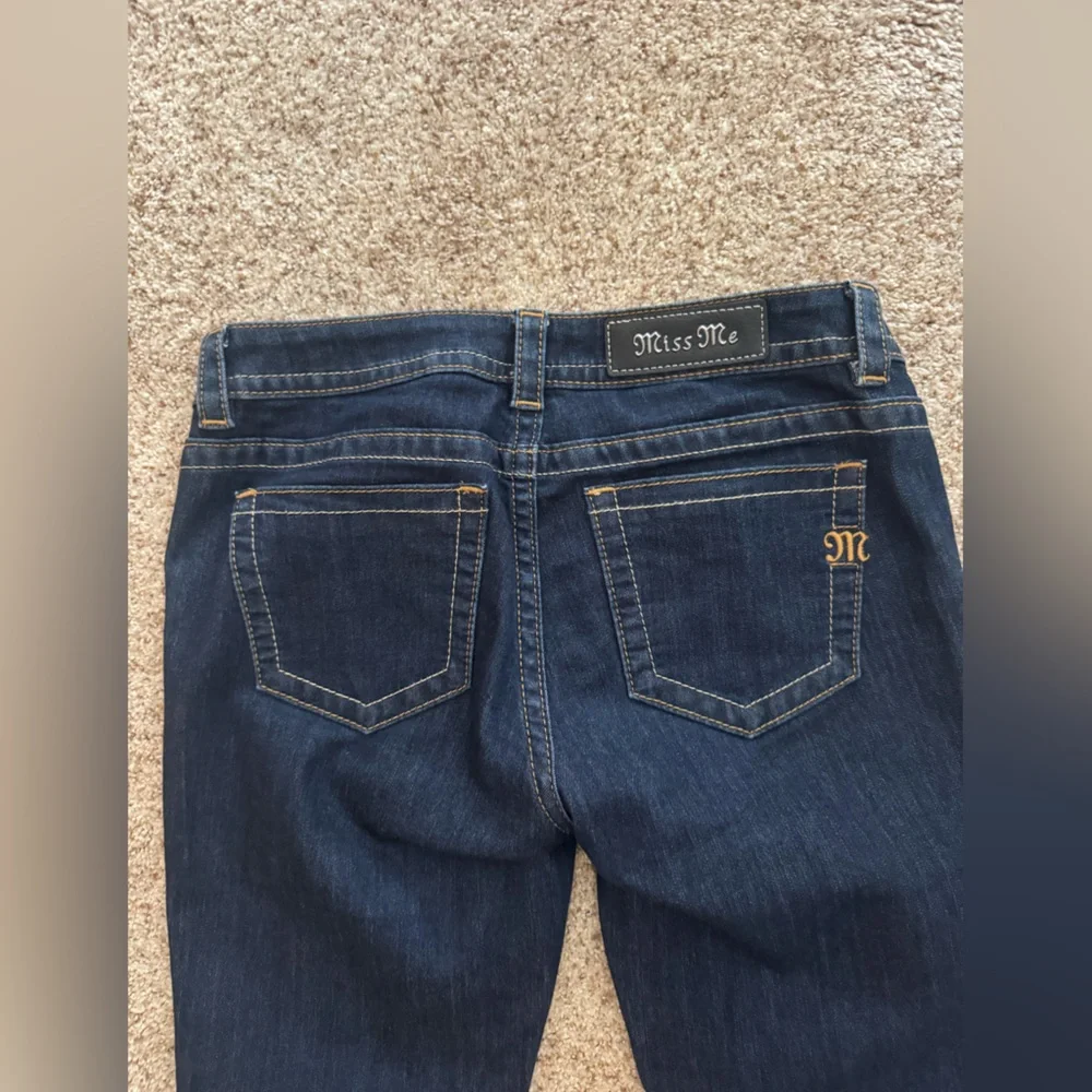 Miss Me Mid-Rise Dark Wash Skinny Jeans - Picture 7 of 7